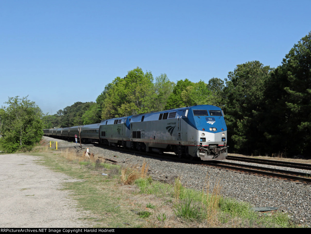 AMTK 159 & 72 lead train P092-19 northbound